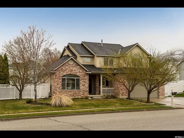 804 Creek Ln, Farmington, UT 84025