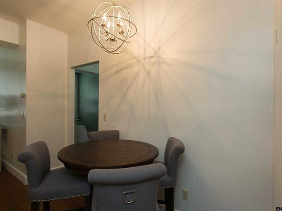 3rd image of 130 Regent St APT 4