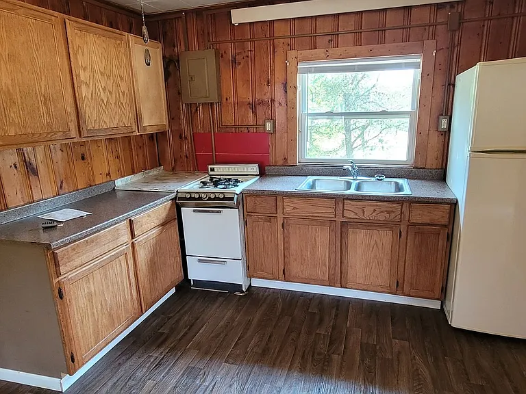 51497 Wildwood Rd — Photo 2