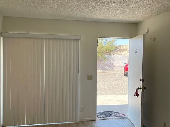 4th image of 2351 McCulloch Blvd N #25