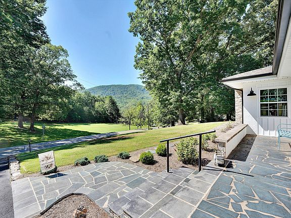 4th image of 1555 Coopers Cove Rd