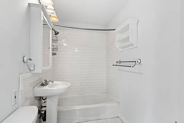 Sold by Douglas Elliman | media 21