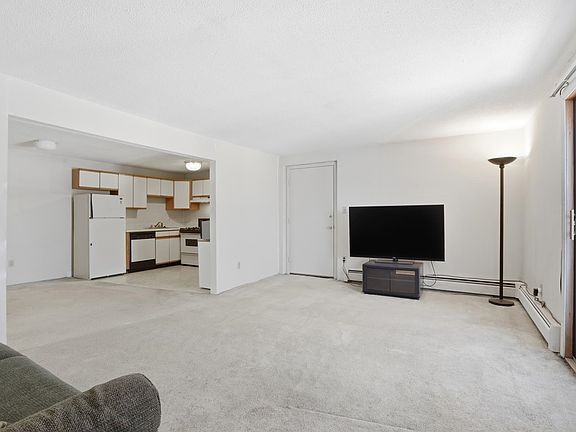 4th image of 13 Tiffany Road #12