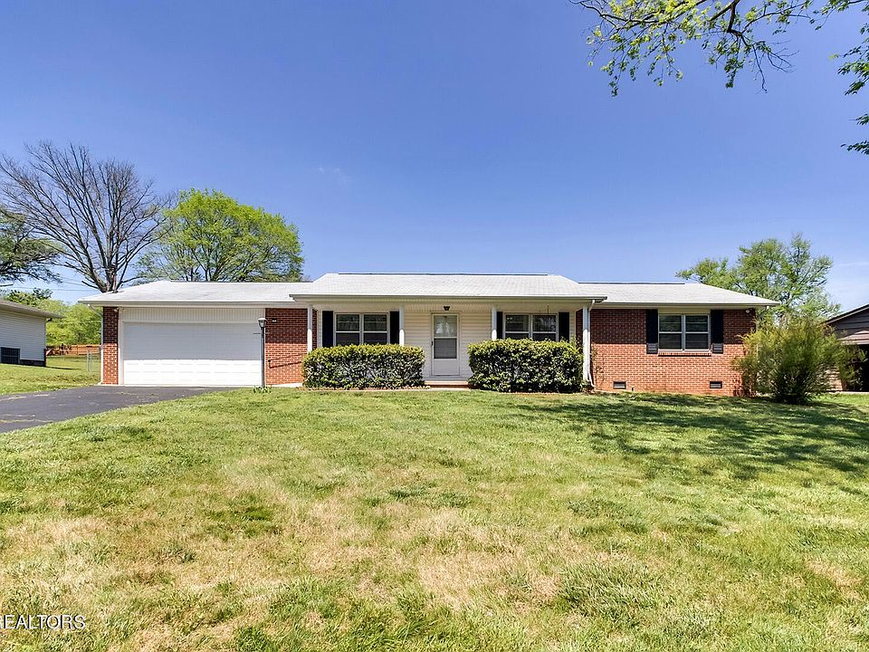 1st image of 9312 Carlton Cir