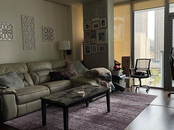3rd image of 659 W Randolph St APT 1218