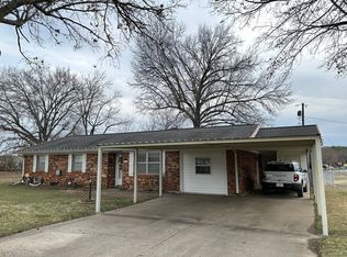 904 Dollins St, Wilburton, OK 74578