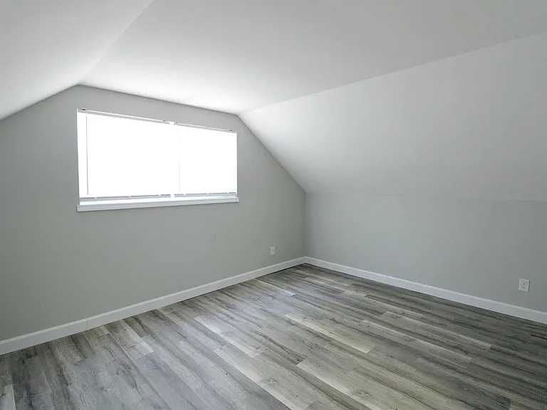 1889 Aztec Dr — Photo 16