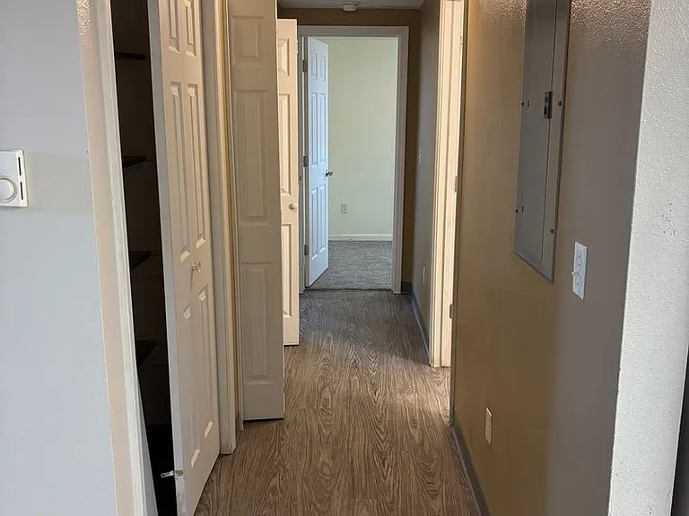 1481 Northern Ave — Photo 9