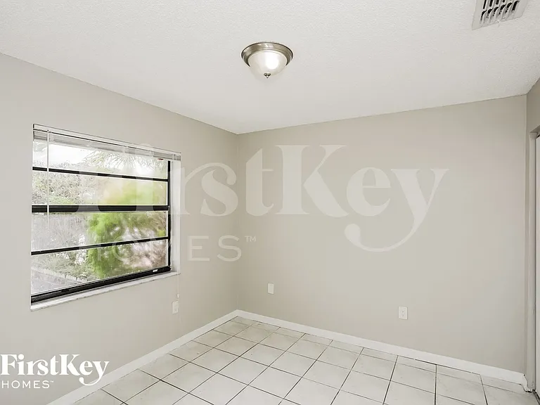 4610 SW 143rd Ct W — Photo 13