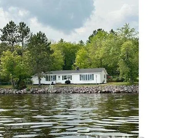 45710 Us Highway 41, Chassell, MI 49916