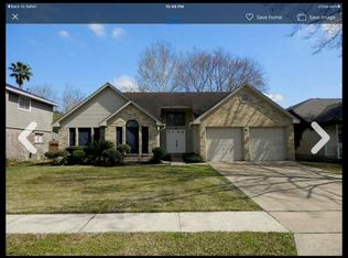 2601 N Mission Cir, Friendswood, TX 77546