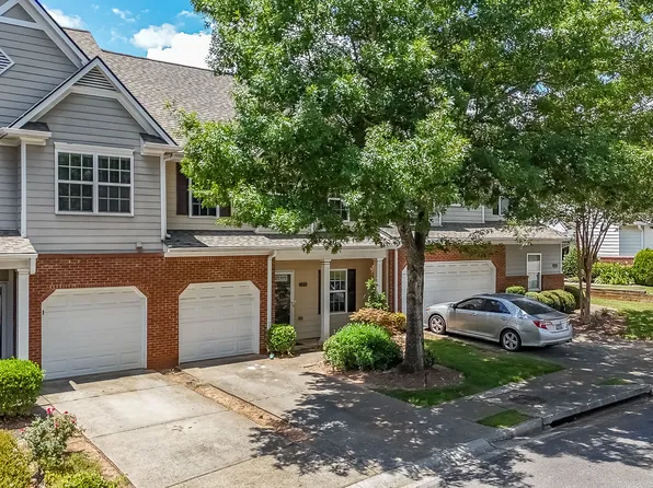 2414 Suwanee Pointe Dr, Lawrenceville, GA 30043