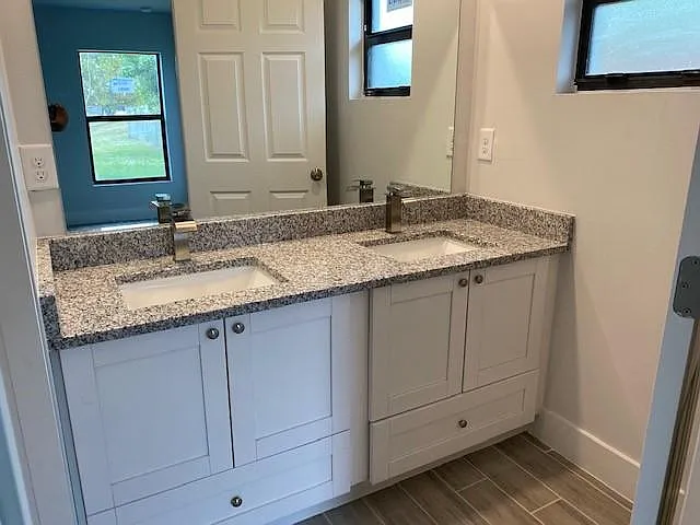 2948 SW 7th Pl — Photo 10