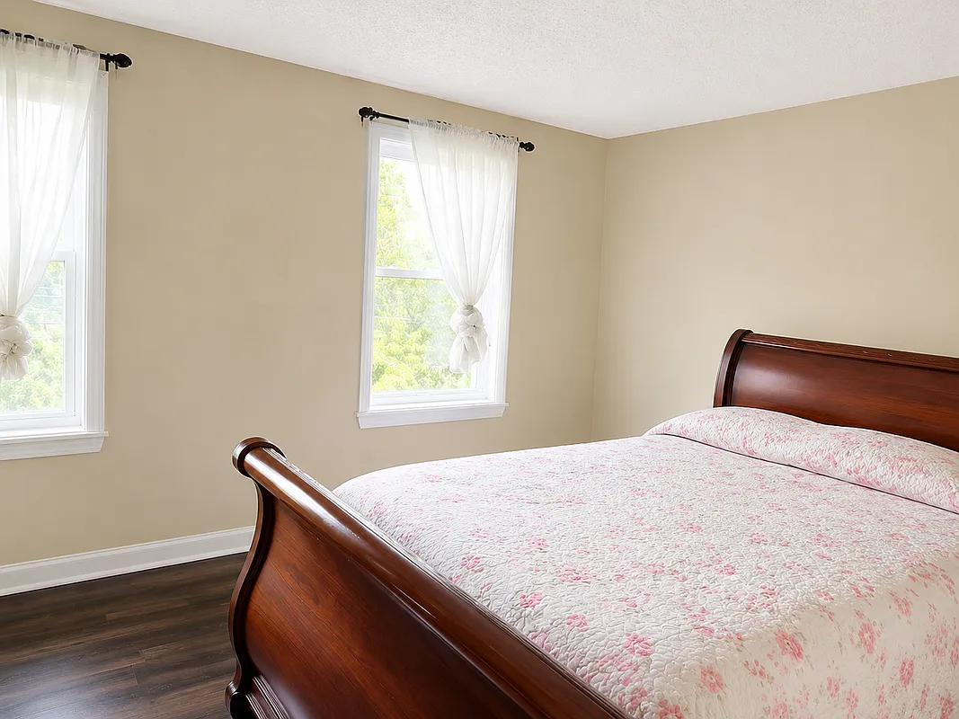 3 bed, 1.5 bath, 1520 sqft, $1,650 — Photo 2