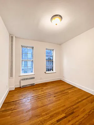 Rented by Waverly Realty Associates | media 8