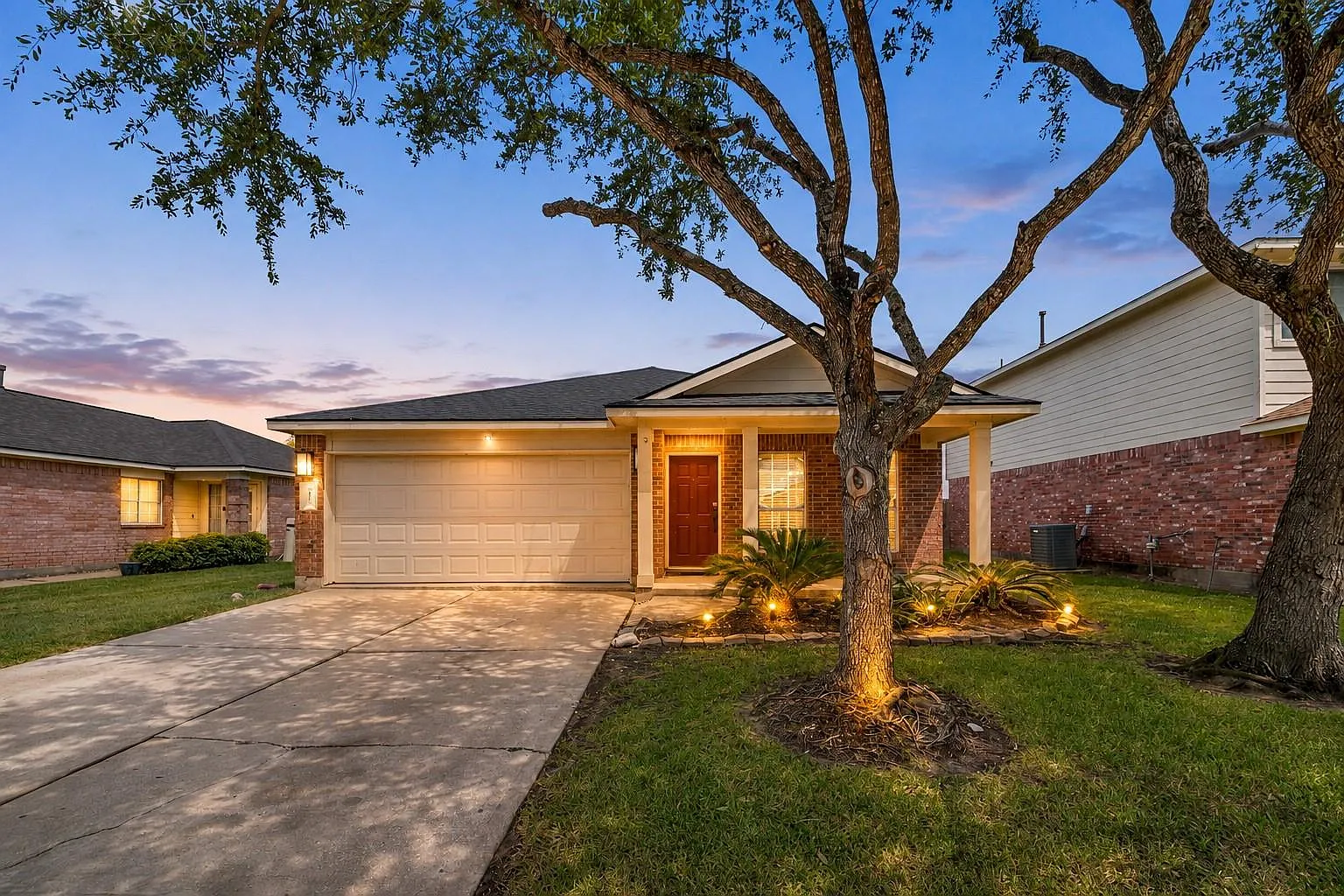 3 bed, 2.0 bath, 1619 sqft, $2,150 — Photo 4