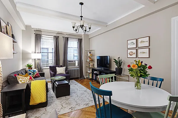 Sold by Compass | media 2