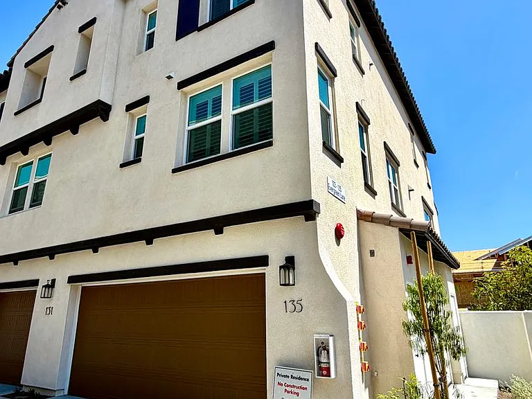135 Evergreen Ln — Photo 7