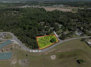 100 Carriage Ln, Sylvester, GA 31791