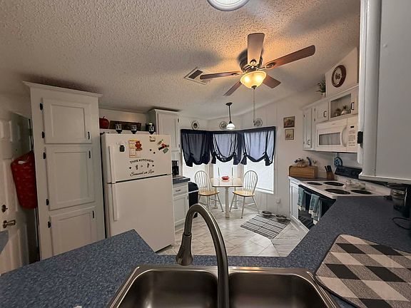 3rd image of 17483 NW Guilford Ct