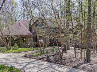 19610 Independence Ct, Brookfield, WI 53045