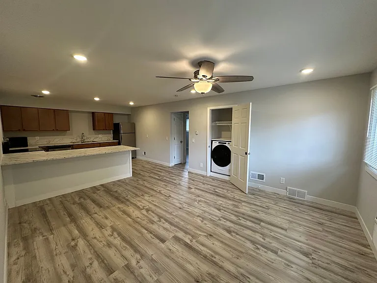 Parks Edge Apartments — Photo 13