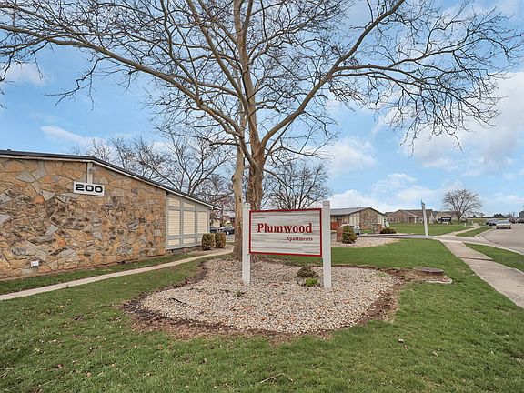2nd image of 200-214 Greenwood Blvd #214K