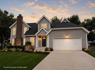 11400 Robinson St, Overland Park, KS 66210
