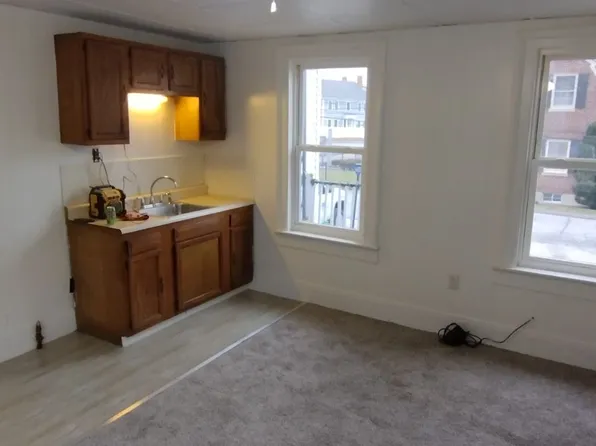 6 Auburn St #7, Nashua, NH 03064