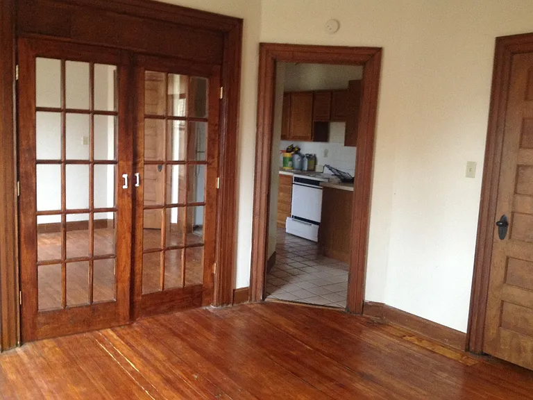512 Wallace Ave — Photo 6