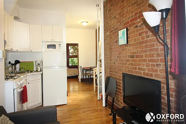 Rented by Oxford Property Group | media 28