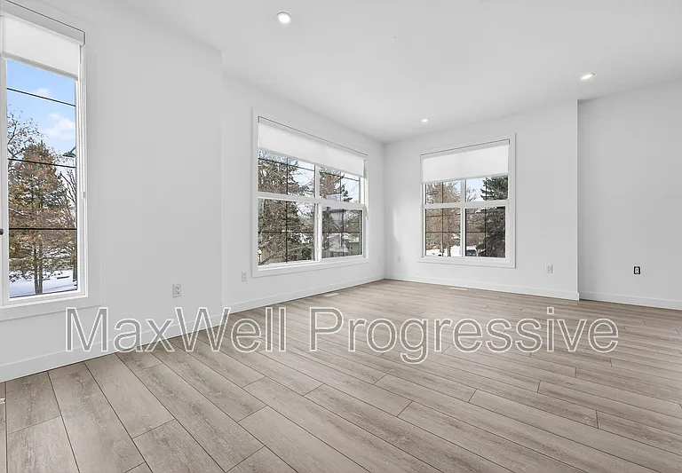 13516 115th Ave NW #5 — Photo 4