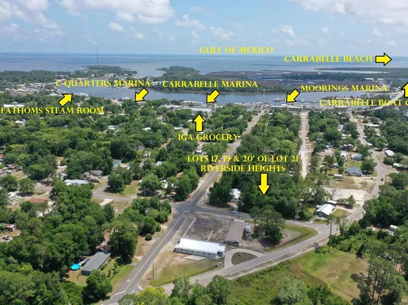 17 W 10th St #1, Carrabelle, FL 32322