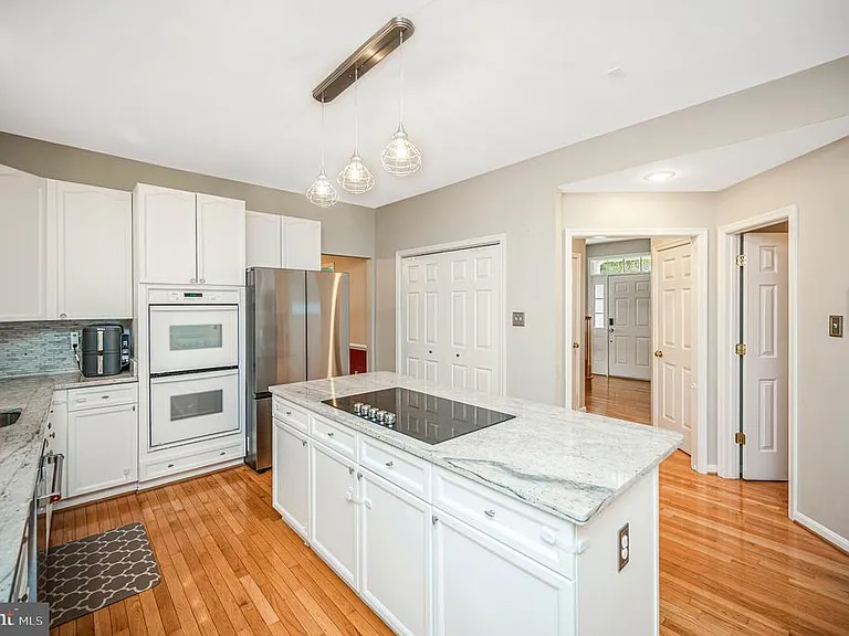 15385 Windsong Ln — Photo 14