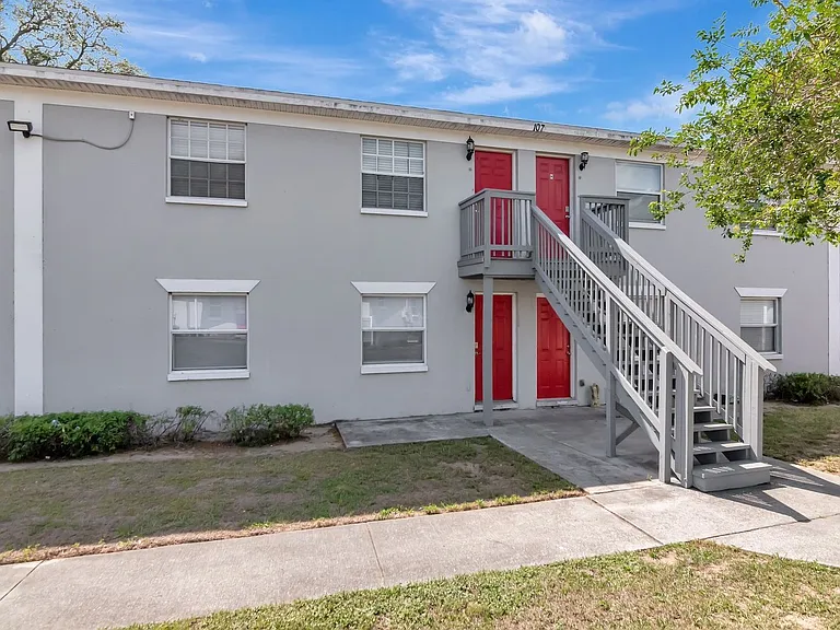 107 Karde Ln #C — Photo 1