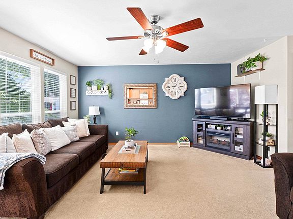 3rd image of 14904 E Alki Ln