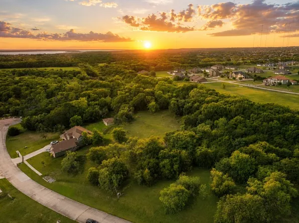 1216 Marker Dr, Cedar Hill, TX 75104
