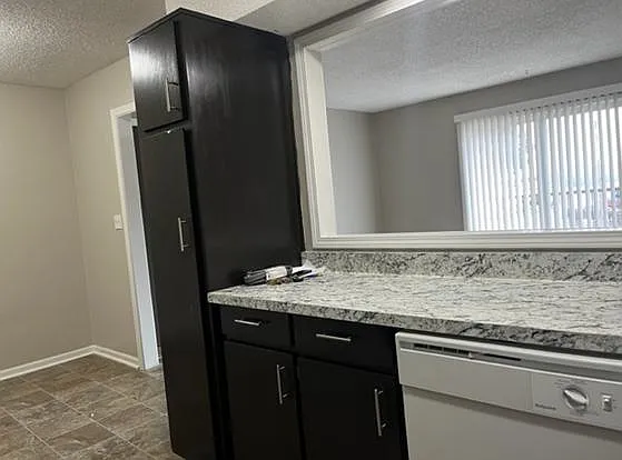 Tiblow Village Apartments — Photo 4