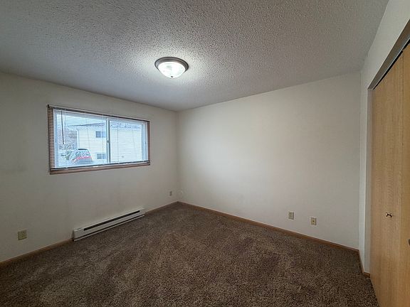 5th image of 611 Welshire Dr #C
