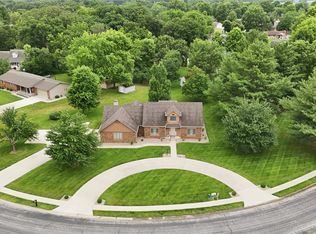 1026 Northwood Dr, Effingham, IL 62401