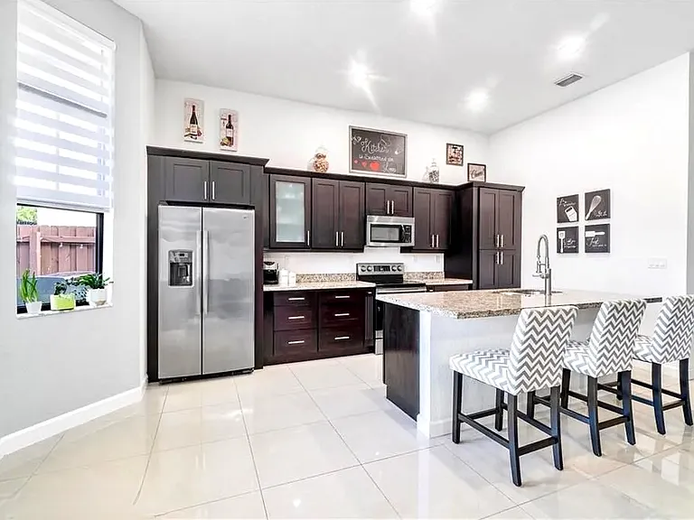 1920 SW 154th Ave — Photo 14