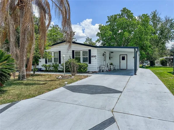 1820 W Schwartz Blvd #8, Lady Lake, FL 32159