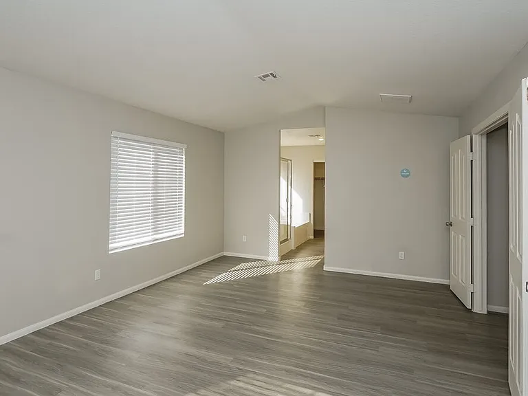 949 Country Skies Ave — Photo 9