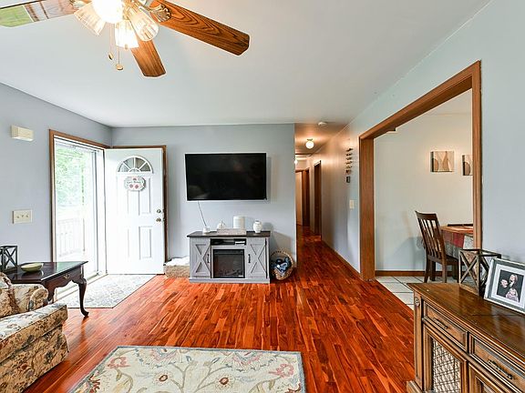 3rd image of 227 Connely St Lot 96