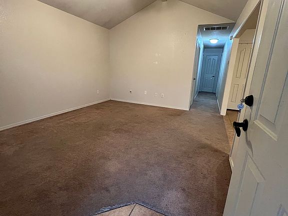 2nd image of 2207 Kaylonni Ln