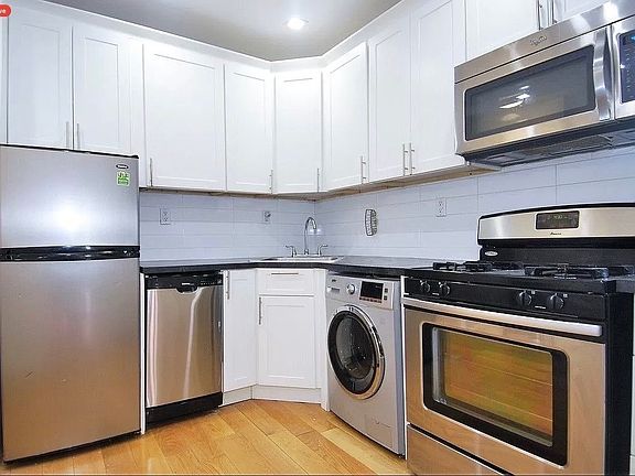 3rd image of 310 W 112th St #Ap2b