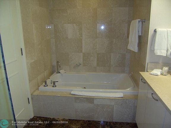 5th image of 505 N Fort Lauderdale Bch #1808