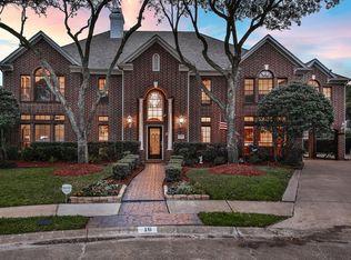 16 Fosters Ct, Sugar Land, TX 77479