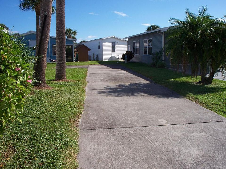 2nd image of 6551 SE 56th Ln