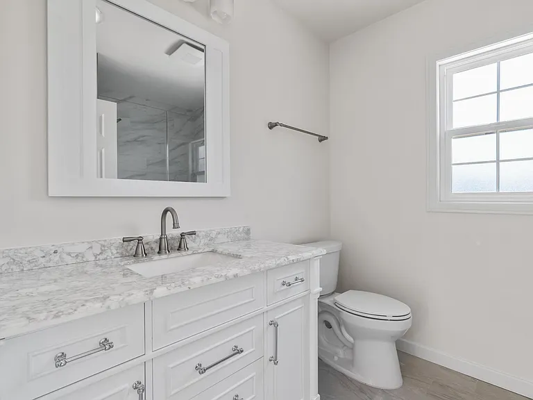 Brand new ensuite master bath